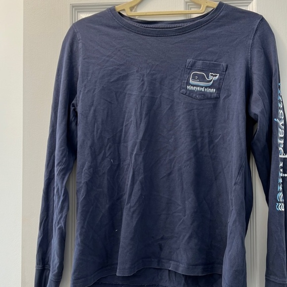 Vineyard Vines Long Sleeve Navy ‘Echo’ Whale Tee - Size Small